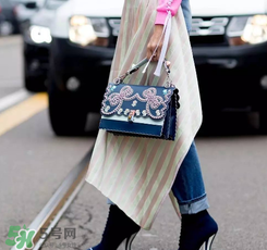 fendi kan i多少錢？芬迪kan i包包國內(nèi)專柜價格
