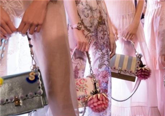 fendi kan i尺寸多大？芬迪kan i包包尺寸介紹