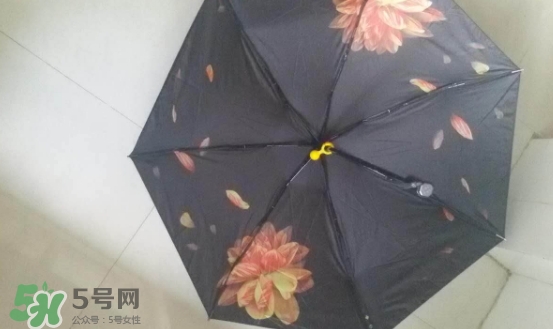 蕉下小黑傘能遮雨嗎？蕉下太陽傘能淋雨嗎？