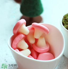 春草餅是什么？春草餅?zāi)睦镉匈u？
