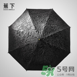蕉下太陽傘怎么收？蕉下小黑傘太陽傘怎么打開？