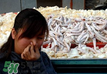 福爾馬林對人體有什么傷害？如何去除食物中的福爾馬林