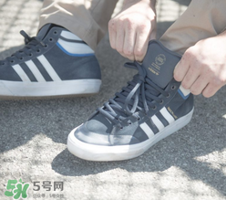 adidas matchcourt high rx2新款滑板鞋什么時候發(fā)售？