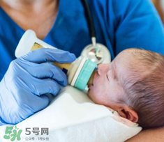 早產(chǎn)兒智力低下的表現(xiàn)是怎樣的？早產(chǎn)兒智力會低下嗎？