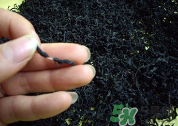 杜仲茶是熱性的嗎？杜仲茶和杜仲是一樣?xùn)|西嗎