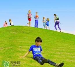 暑假旅游性價比最高的地方是哪里？2017暑假去哪里旅游便宜？