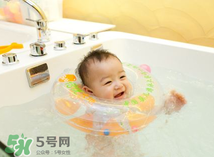 寶寶能用艾葉水洗澡嗎？嬰兒能用艾葉水洗澡嗎？