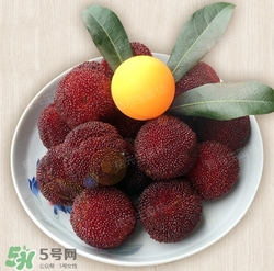 楊梅發(fā)霉了還能吃嗎？吃了發(fā)霉的楊梅會怎樣？