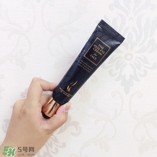ahc眼霜怎么樣？ahc眼霜好用嗎