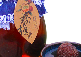 楊梅酒放糖好還是不放糖好？楊梅酒放什么糖好？