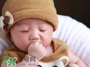 寶寶睡覺突然大哭是什么原因？寶寶睡覺大哭正常嗎？