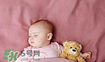 寶寶枕頭怎么選？寶寶枕頭什么樣的最好？