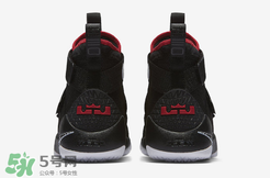 nike lebron soldier 11 bred耐克士兵11黑紅配色什么時(shí)候發(fā)售？