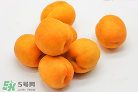 黃桃一天可以吃幾個(gè)？黃桃能多吃嗎？