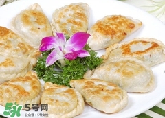 菜盒子的面怎么和？菜盒子是發(fā)面還是死面