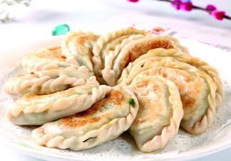 韭菜盒子用什么水和面？韭菜盒子和面用冷水還是熱水