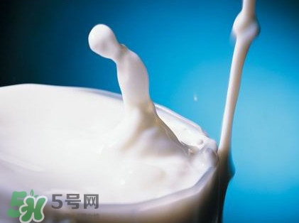 脫脂牛奶熱量高嗎？脫脂牛奶會發(fā)胖嗎
