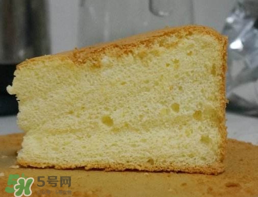 戚風蛋糕怎么脫模？戚風蛋糕倒扣多久脫模