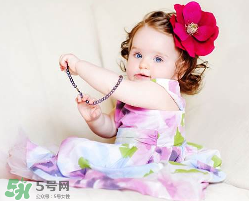 什么時候給寶寶剪指甲？寶寶多大可以剪指甲？