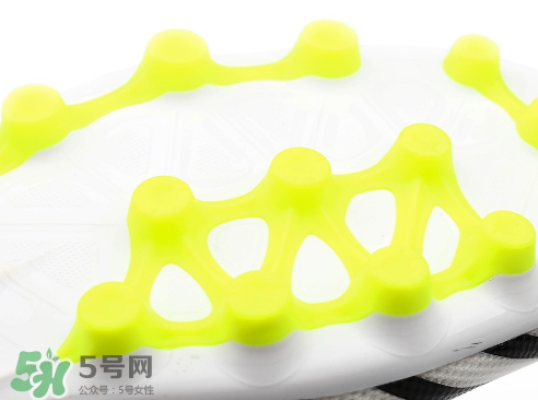 adidas nemeziz 17+怎么樣？阿迪達(dá)斯斑馬足球鞋測評(píng)