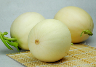 藍(lán)莓和香瓜能一起吃嗎？藍(lán)莓和香瓜能同時(shí)吃？
