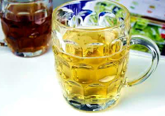 菠蘿啤含不含酒精？菠蘿啤是啤酒還是飲料