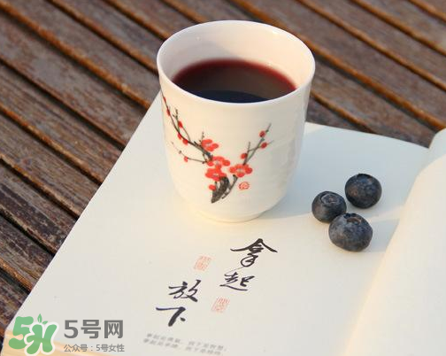 藍(lán)莓酒可以存放多久？藍(lán)莓酒保質(zhì)期多久？