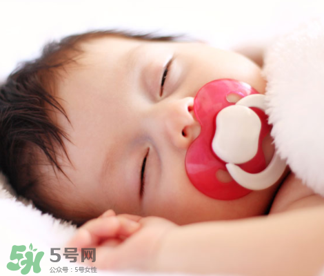 母乳喂養(yǎng)胸會變小嗎？母乳喂養(yǎng)胸會不會變小？