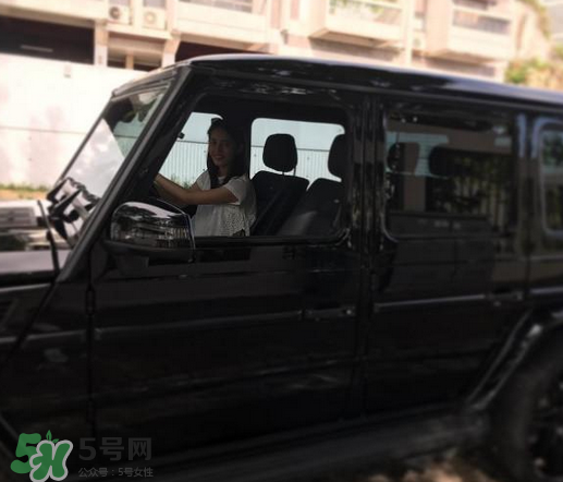 余文樂首曬女友美照 余文樂女朋友是誰？