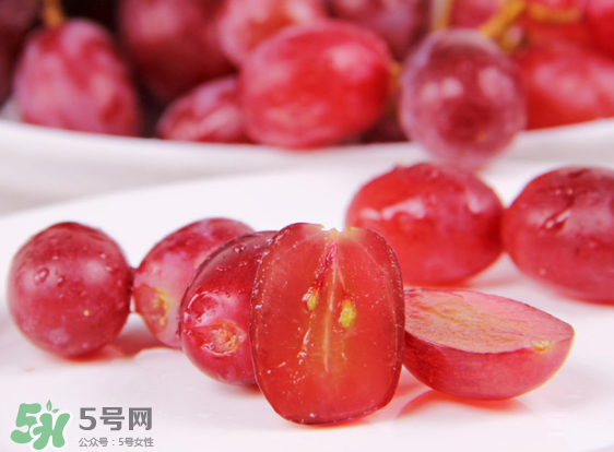 無籽紅提有涂避孕藥嗎？無籽紅提是轉(zhuǎn)基因嗎？