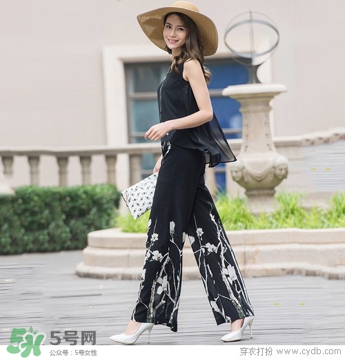 8月份穿什么衣服？八月份穿衣搭配