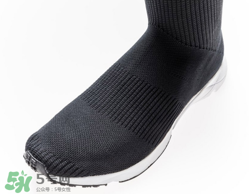 reebok sock runner ultraknit銳步超長(zhǎng)襪子鞋多少錢(qián)？
