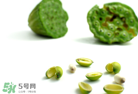 蓮蓬子中間的芯能吃嗎？蓮蓬子的功效與作用