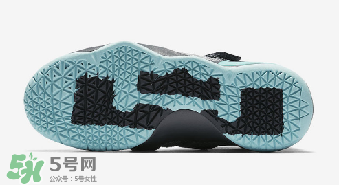 nike lebron soldier 11 igloo多少錢(qián)？耐克士兵11冰屋配色價(jià)格