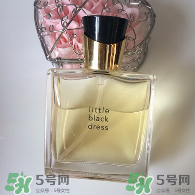 雅芳小黑裙噴霧香水怎么樣?雅芳小黑裙噴霧香水好不好？