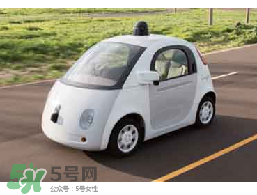 李彥宏坐無人駕駛汽車上五環(huán) 無人駕駛汽車什么時候上市？