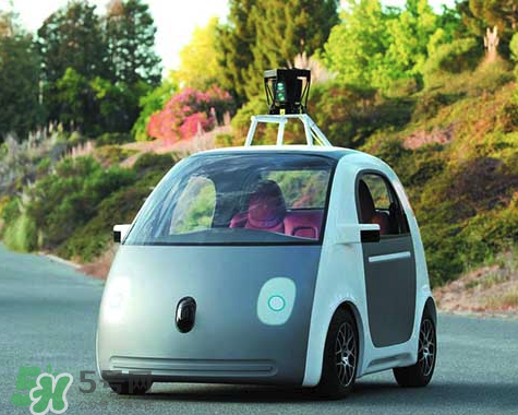 李彥宏坐無人駕駛汽車上五環(huán) 無人駕駛汽車什么時候上市？