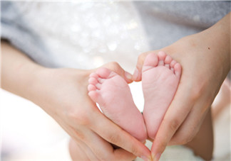 新生兒母乳喂養(yǎng)腹瀉需要換奶粉喂嗎？