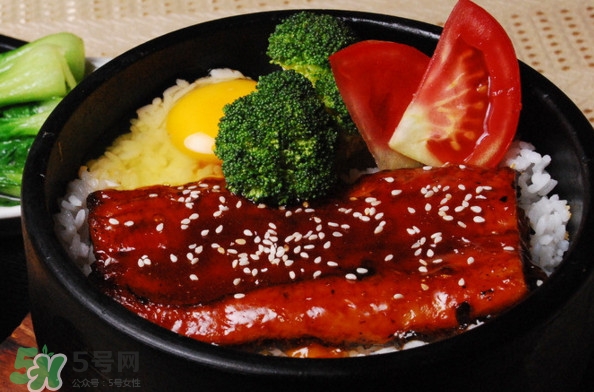 鰻魚(yú)飯三吃是什么？鰻魚(yú)飯吃法有講究嗎