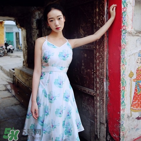 8月份去三亞穿什么？八月份去三亞穿什么衣服？