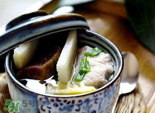 榴蓮殼燉排骨殼能吃嗎？榴蓮殼燉排骨什么味道？