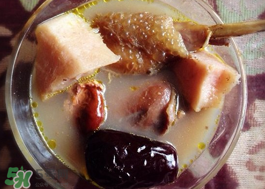 榴蓮殼煲雞湯殼能吃嗎？榴蓮殼煲雞湯殼好喝嗎？