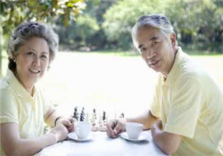 嬰兒奶粉老人能喝嗎？老人能不能喝嬰兒奶粉？