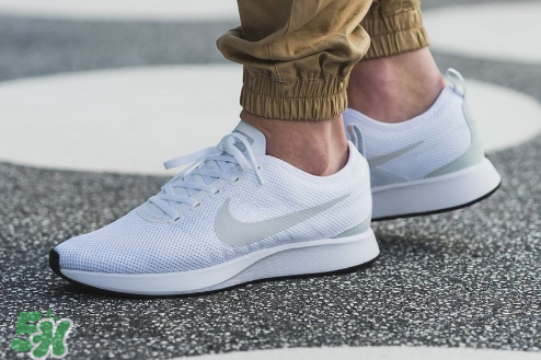 nike dualtone racer多少錢？耐克dualtone racer跑鞋價格