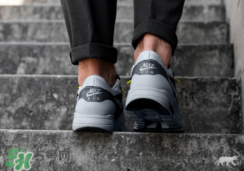 asphalt gold與耐克air max 1聯(lián)名多少錢(qián)？為什么這么貴？