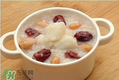 新鮮蓮子可以煮粥嗎？蓮子熬粥需要去芯嗎？
