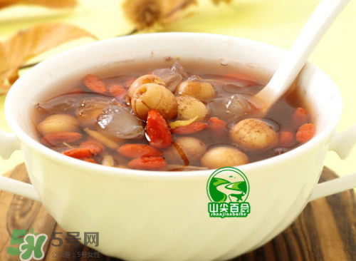 新鮮蓮子可以煮粥嗎？蓮子熬粥需要去芯嗎？