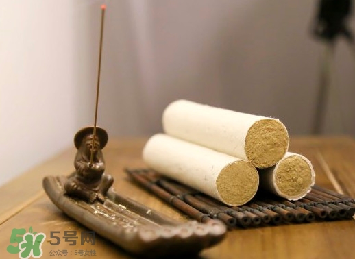 三伏灸可以治療什么病？三伏灸與艾灸有什么區(qū)別