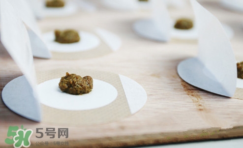 三伏灸一療程多少錢？三伏灸和三伏貼的區(qū)別