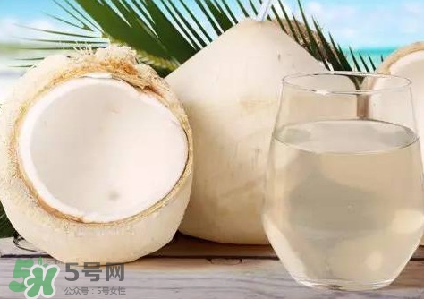 椰青是什么時(shí)候成熟？椰青和椰子哪個(gè)好喝